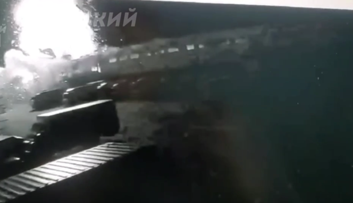 Удар по терминалу "Новой почты": появилось видео момента прилета ракеты