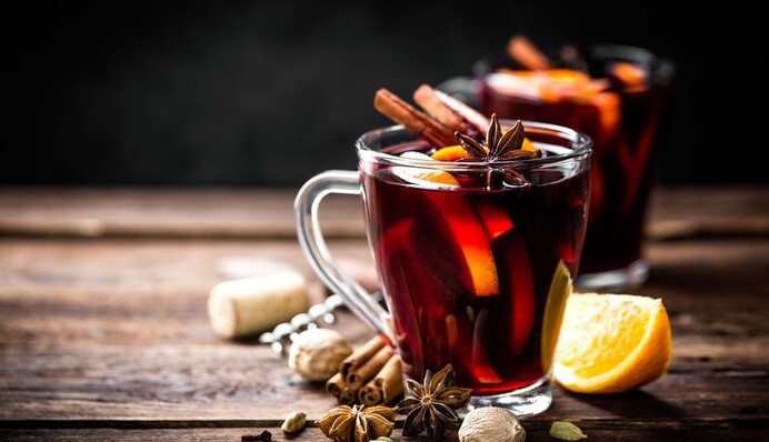 Какие ингредиенты сделают глинтвейн еще вкуснее: полный список