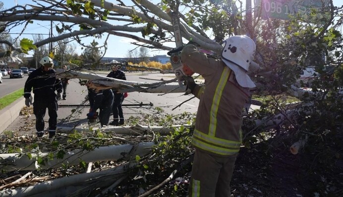 Не Києвом єдиним: де ще в Україні вирувала негода 28 жовтня, фото