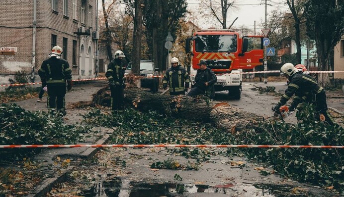 Сколько в Украине погибло и травмировано людей из-за непогоды: ГСЧС озвучила цифру