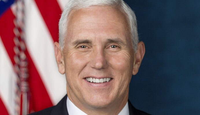 Один из кандидатов в президенты США отказался баллотироваться: детали