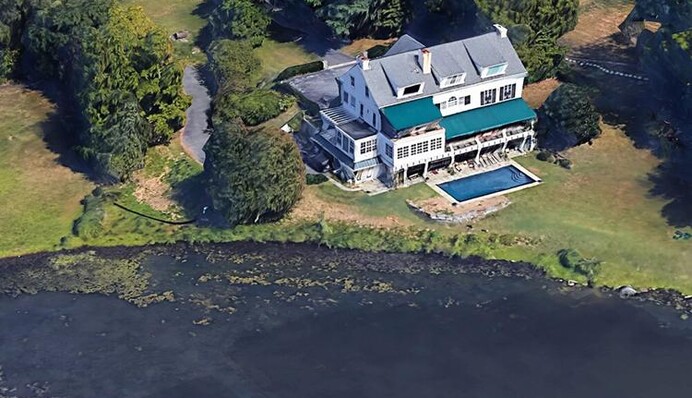 Истребители перехватили самолет у дома Байдена: все подробности инцидента