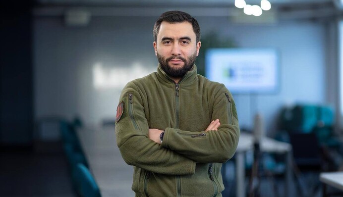 В Минобороны ответственным за еду для ВСУ назначили Жумадилова: что о нем известно