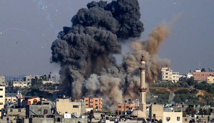 Силы ЦАХАЛ взяли Газу в окружение, наступление продолжается: что известно о наземной операции Израиля