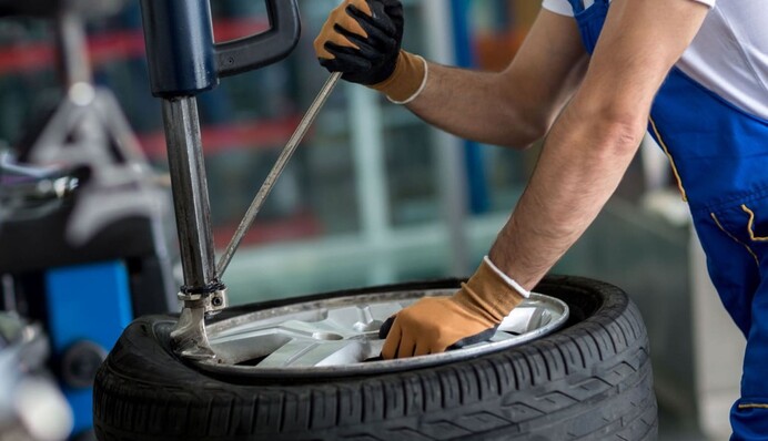 Когда следует менять резину на зимнюю, чтобы не платить штраф: советы водителям