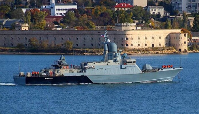 В Керчи произошла мощная "бавовна": целью мог быть носитель "Калибров", видео