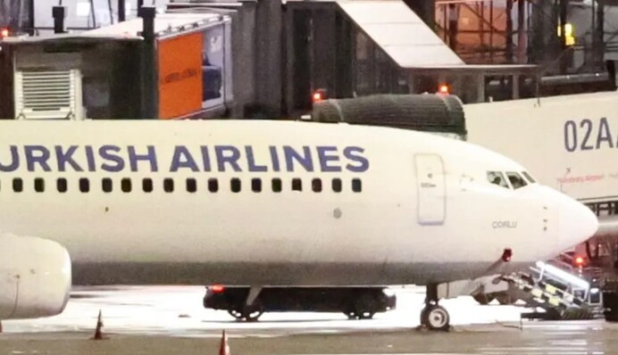 Аеропорт Гамбурга паралізував озброєний чоловік: у заручниках його 4-річна донька, фото і подробиці