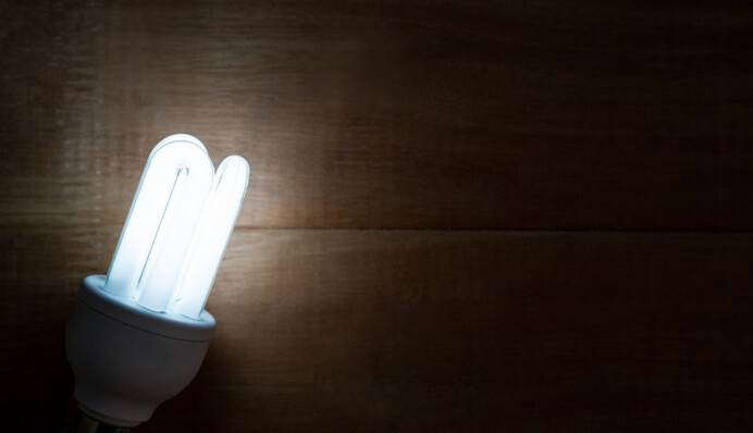 Непогода наделала беды в Украине, без света - восемь областей: подробности