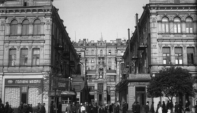 Перший ТРЦ минулого століття: як виглядав Старий пасаж до підриву радянською армією, фото