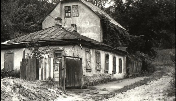 Майже всі будинки вже знесені:  в мережі показали, як виглядав київський Поділ в 1980-х роках, фото