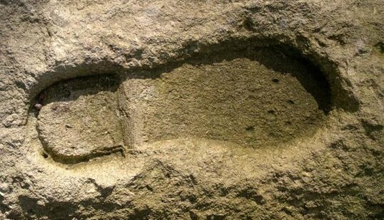 Вражені були навіть вчені: знайдено сліди взуття, яке носили 150 тисяч років тому, фото