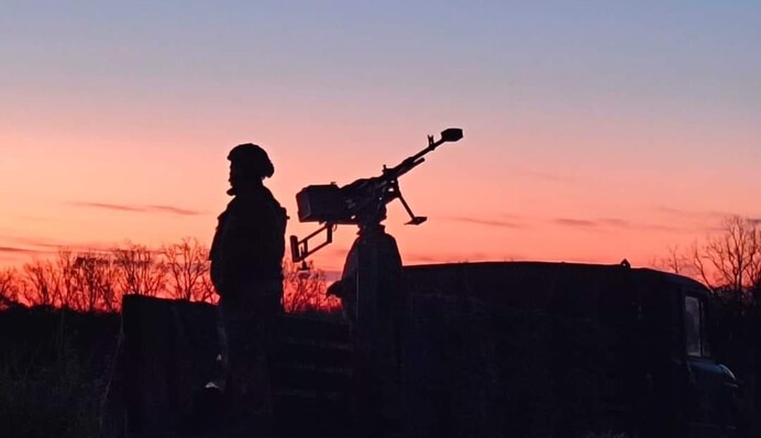 Враг пытался пройти на 6 направлениях, за сутки 42 столкновения: сводка Генштаба