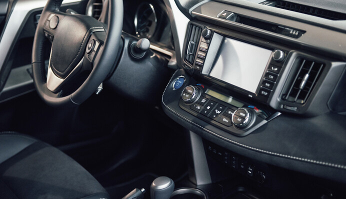 Як прибрати подряпину на пластику в авто: водіям озвучили простий лайфхак