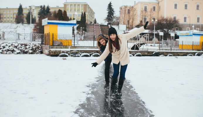 Как правильно подготовить обувь к гололедице: полезный лайфхак