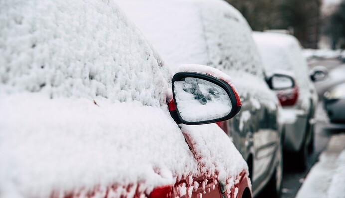 Как правильно оставлять авто ночью: полезные советы в зимний период