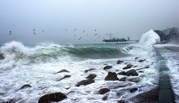 Посейдон воює в ЗСУ: шторм в Криму знищив майже два десятки окупантів