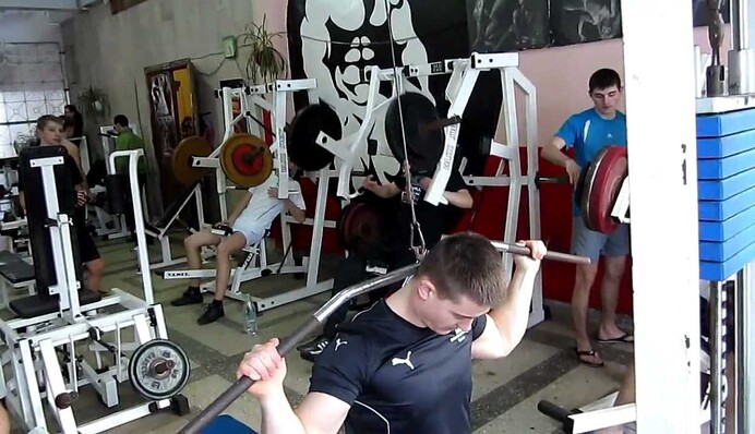 Не только Закарпатье: во Львове работники ТЦК пришли с повестками в спортзалы