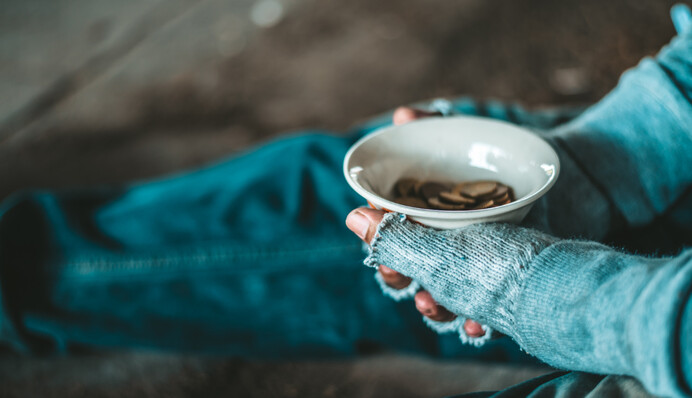 Ці люди не мали домівки: які прізвища в Україні носили безхатьки