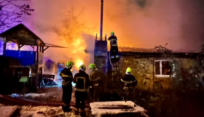 Росія атакувала Київ ракетами: понад  50  людей поранено, уламки впали на лікарню, фото