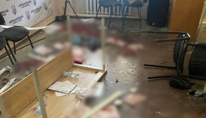 На Закарпатті депутат підірвав гранати в сільраді: фото, відео і останні дані про постраждалих
