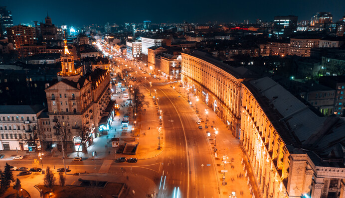 Били з різних напрямків: Київ вночі росіяни атакували 