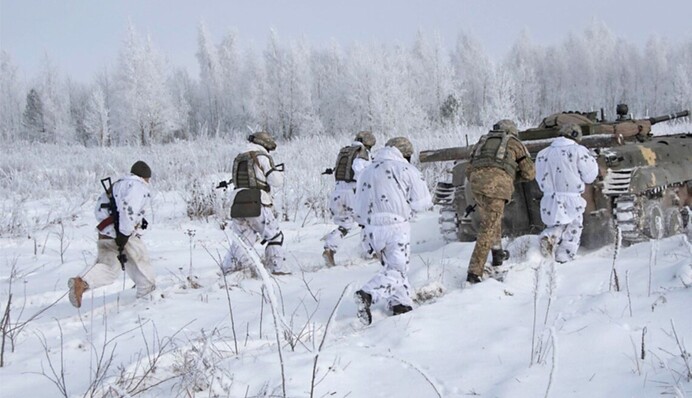 Українська армія продовжує перемелювати російське 