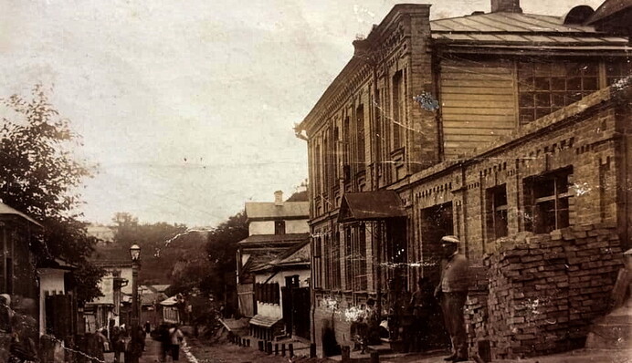 Справжня вулиця-привід: архівні фото Вознесенського Яру в центрі Києва