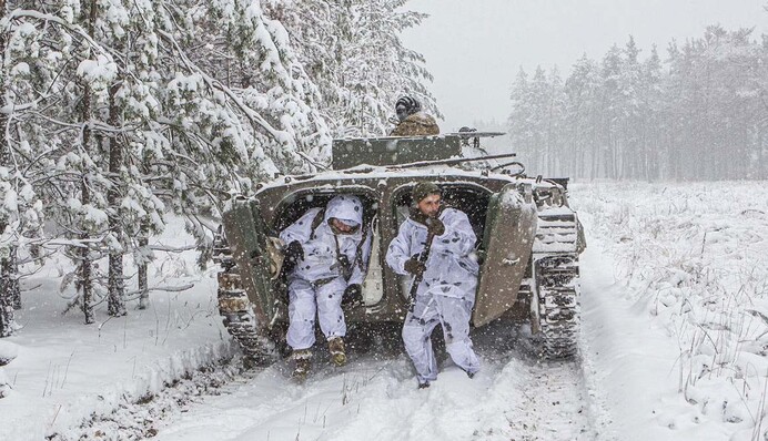 Окупанти незначно просунулись під Авдіївкою: оновлені карти боїв