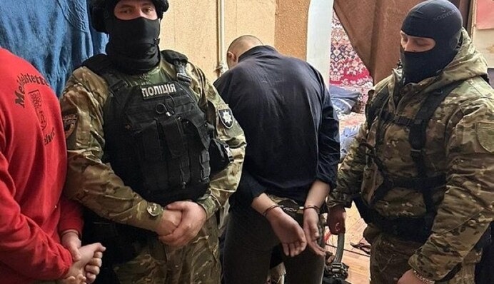 В Дніпрі група підлітків зарізала бездомну жінку: фото, відео і всі подробиці