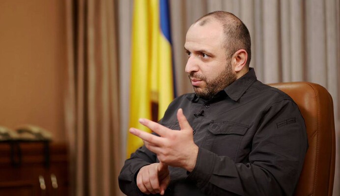 Е-повістки з військкоматів: Умєров пояснив, кому хочуть їх вручати