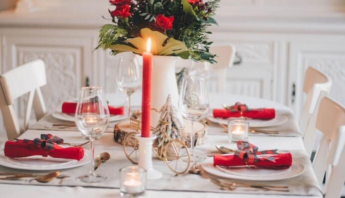Как не переедать за новогодним столом: топ-7 правил питания во время праздников
