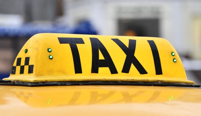 Одним – война, другим – деньги: после удара по Киеву таксисты резко подняли цены, фото