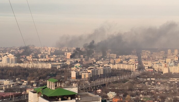 Утро началось не с кофе: в Белгороде выли сирены, жителей предупредили об опасности, видео
