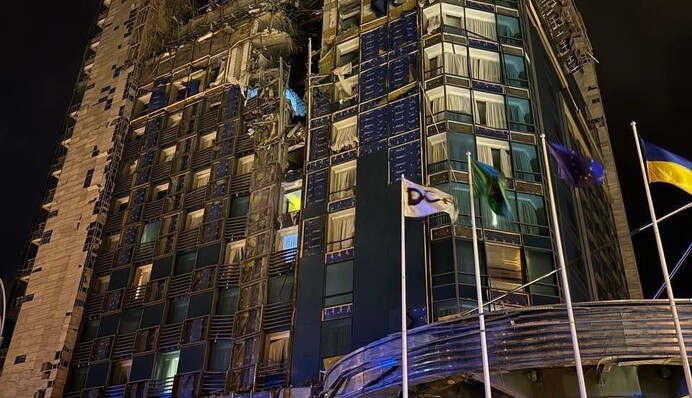 "Керівництво ГУР і СБУ та 200 найманців": в Росії видали феєричну брехню про удар по харківському готелю
