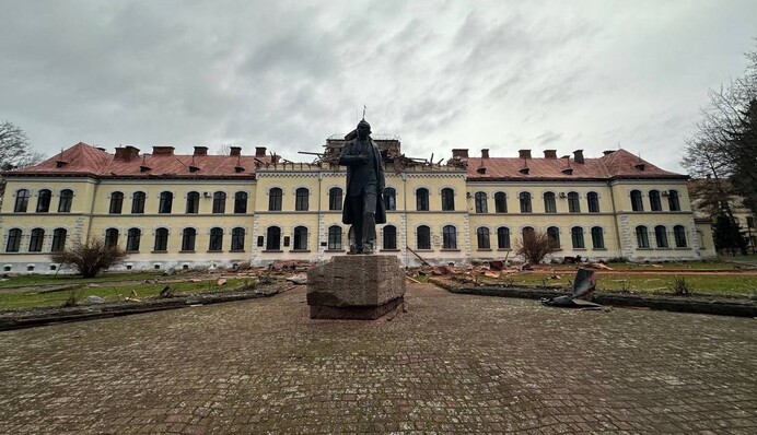 Удары по "Бандере" и "Шухевичу" и ад в Одессе: Россия в новогоднюю ночь запустила рекордное количество "шахедов", фото