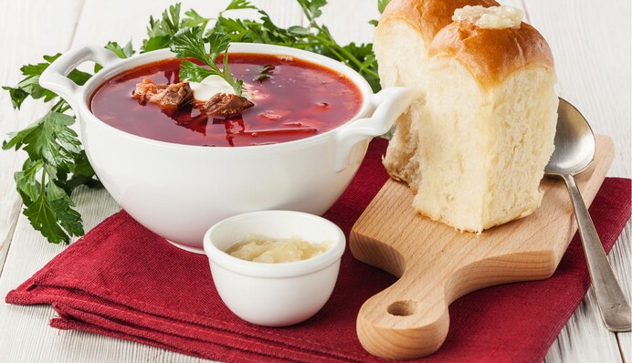 Страва вийде неперевершеною: спеції, що покращать смак борщу