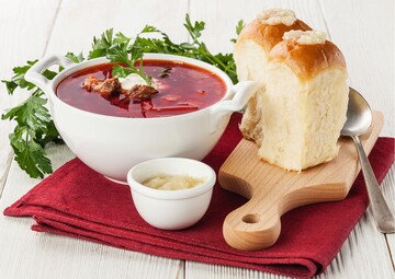 Блюдо получится непревзойденным: специи, которые улучшат вкус борща