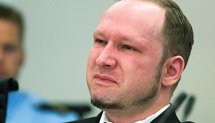 Терорист Брейвік подав до суду на Норвегію через 