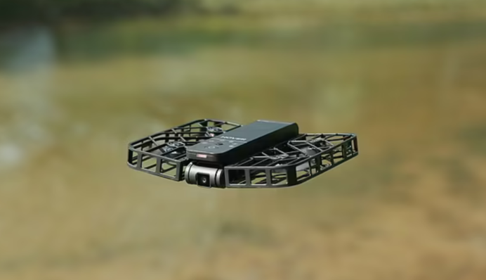 Селфи-палка – это уже прошлое: как выглядит и что умеет дрон для смартфонов