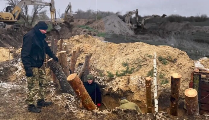 Не хочеш на фронт, йди в 