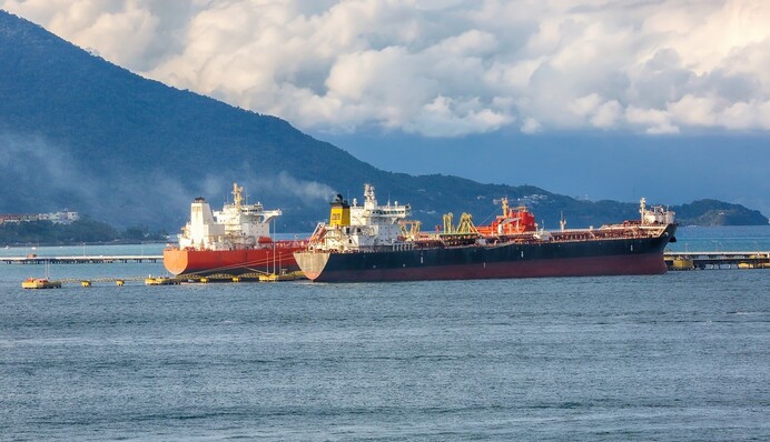 Йеменские хуситы атаковали российский танкер с нефтью: что известно