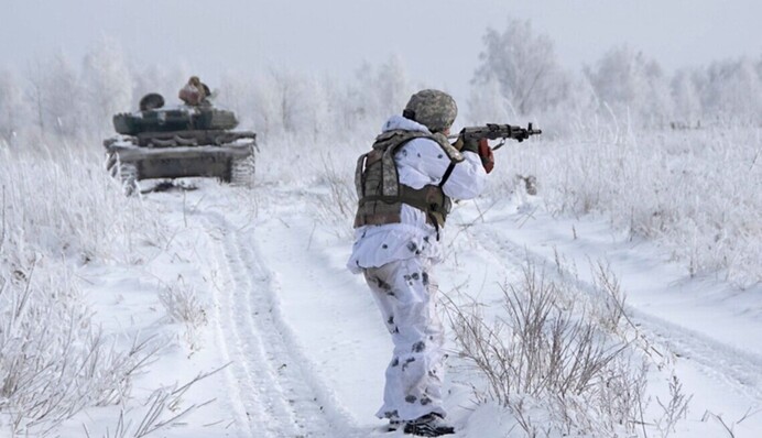 В Херсонской области оккупанты сбивают собственные дроны: свежие карты боевых действий
