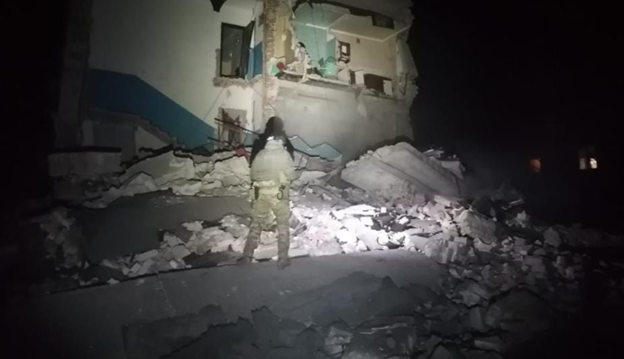 Росіяни обстріляли Нью-Йорк на Донбасі: під завалами будинку є люди