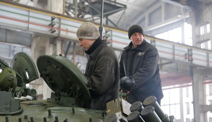 Бронювання військовозобов'язаних розширили: що ухвалив Кабмін