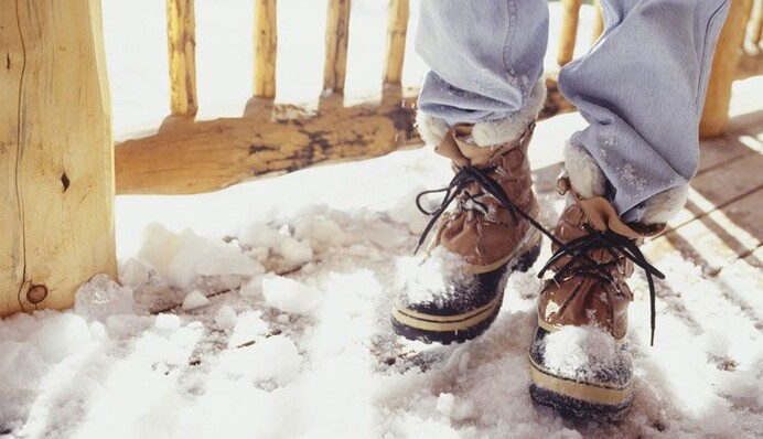 Что делать, если зимой промокли ноги: необычный, но действенный лайфхак
