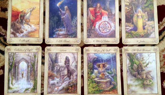 Львам и Стрельцам следует быть осторожными: гороскоп по картам Таро 18 января