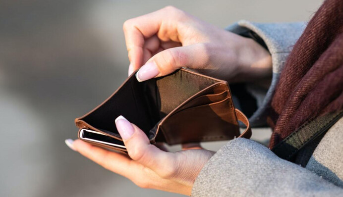 Українці заборгували мільярди гривень за світло: які області не платили більше за інших