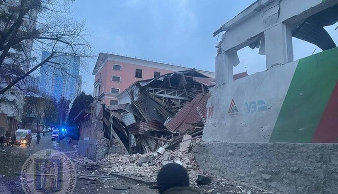 Там займалися діти: у Києві росіяни знищили баскетбольну школу