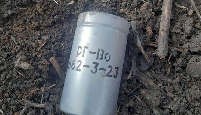 Вбиває за 5 хвилин: Росія почала застосовувати нові газові гранати із забороненими речовинами