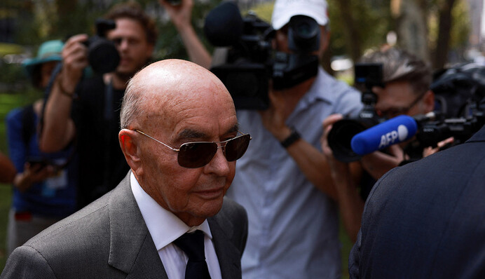 86-річний британський мільярдер визнав провину у фінансових махінаціях: про що йдеться